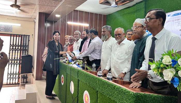 মাধবপুরে জিপিএ-৫ প্রাপ্ত ২০০ কৃতী শিক্ষার্থীকে সংবর্ধনা